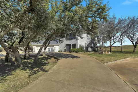 250 Cliffs Dr, Graford, TX 76449
