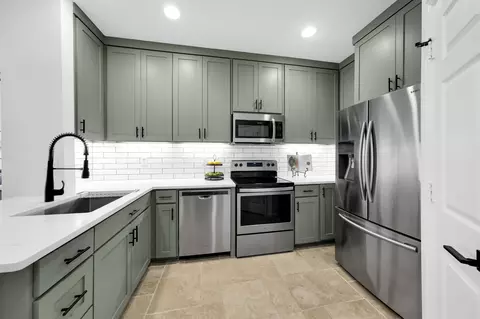 101 Emma Call Ct, Decatur, TX 76234