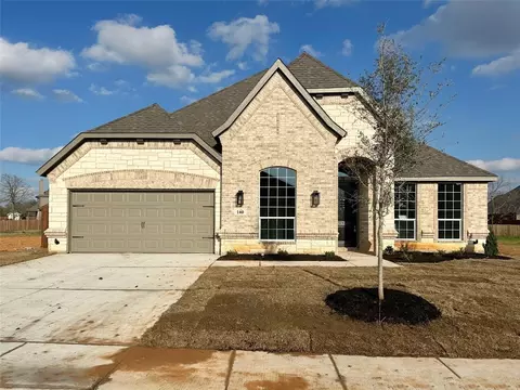 140 Goldfinch Rd, Joshua, TX 76058