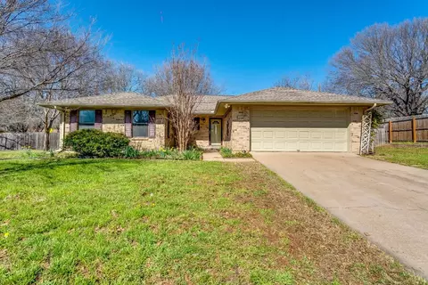 1220 Kay Dr, Weatherford, TX 76086