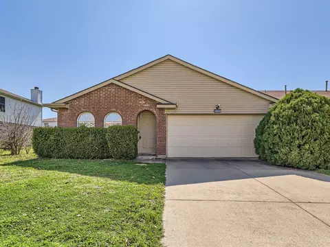 636 Aqua Dr, Little Elm, TX 75068