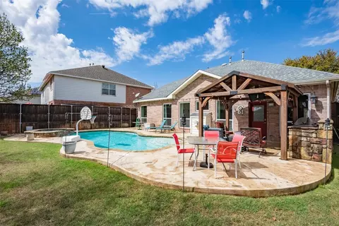 4804 Winterview Dr, Mansfield, TX 76063