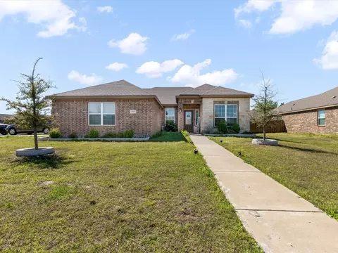 700 W Milas Ln, Glenn Heights, TX 75154