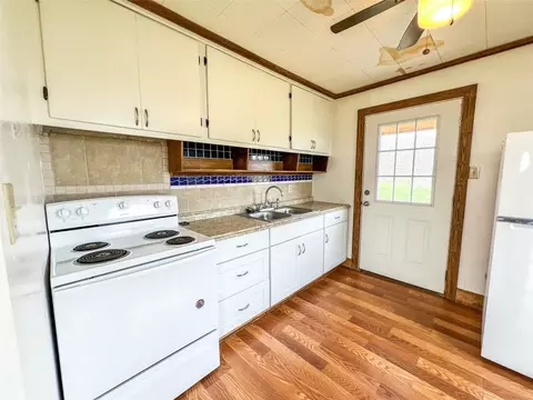 Kitchen - 500 S Avenue E, Haskell, TX 79521 photo 1 of 1