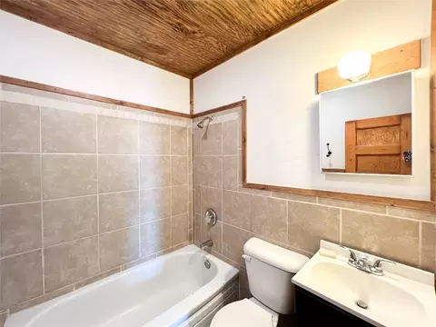 Bath - 500 S Avenue E, Haskell, TX 79521 photo 1 of 1