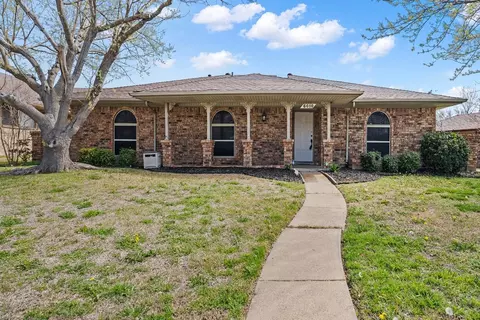 6010 Fawn Valley Ln, Rowlett, TX 75089