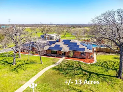 4000 Redbird Ln, Joshua, TX 76058