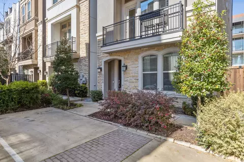 2986 Carmel St, Dallas, TX 75204