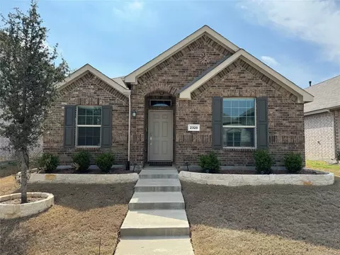 2328 Opaline Dr, Aubrey, TX 76227