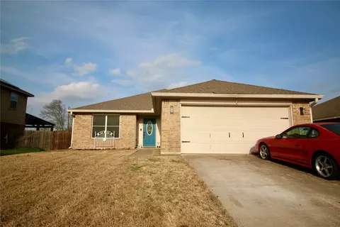 108 Branding Iron Dr, Waxahachie, TX 75165
