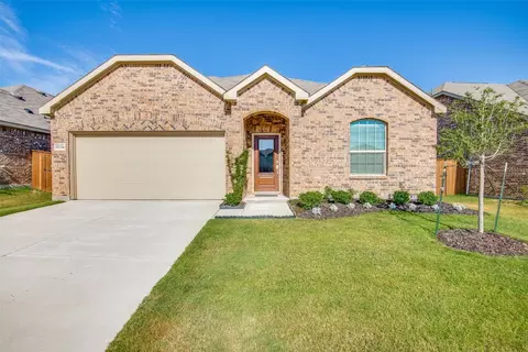 3213 Elk Camp Rd, Aubrey, TX 76227