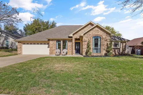 10176 Wandering Way St, Benbrook, TX 76126