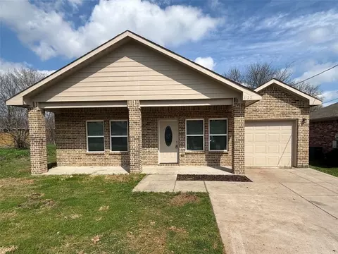 4522 Church St, Greenville, TX 75401