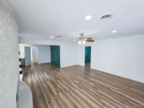 Living - 55 Cobblestone Ln, Abilene, TX 79606 photo 3 of 5