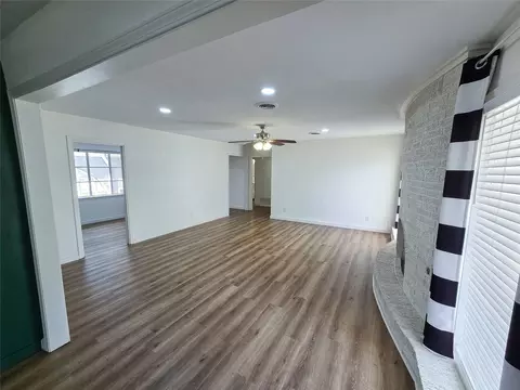 Living - 55 Cobblestone Ln, Abilene, TX 79606 photo 2 of 5