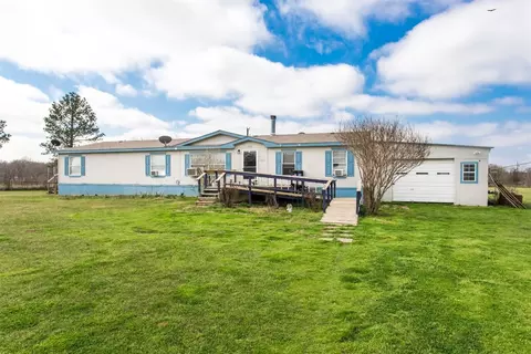 1043 Garnet Blvd, Scurry, TX 75158