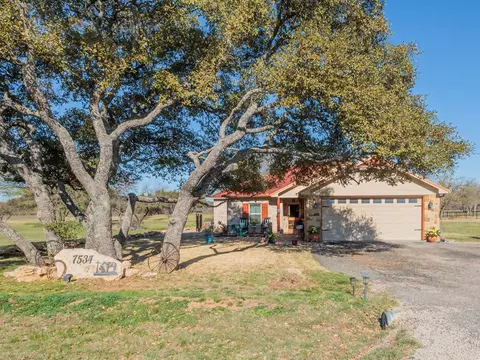 7534 Safe Harbor Dr, Brownwood, TX 76801