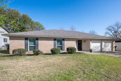5607 Kindling Ct, Arlington, TX 76016