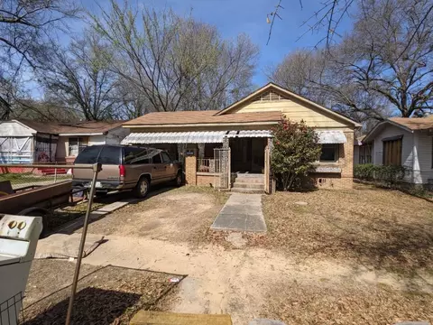 1802 W 16th St, Texarkana, TX 75501