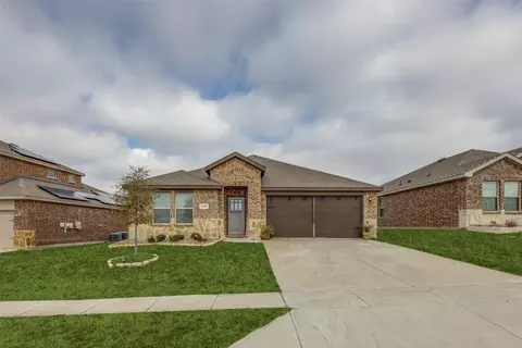 2008 Princeton Ave, Farmersville, TX 75442