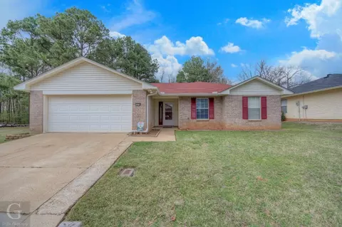 7434 Redwood Ln, Haughton, LA 71037