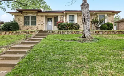 1737 Sterling Ln, Lewisville, TX 75067