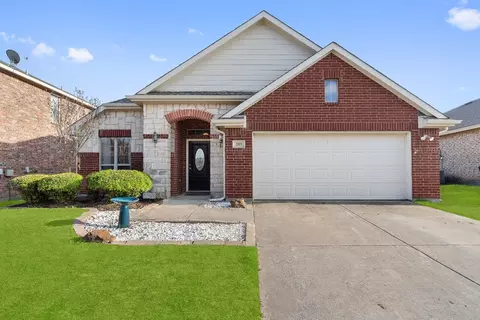 209 Villanova Dr, Van Alstyne, TX 75495