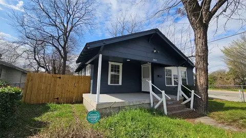2803 Fernwood Ave, Dallas, TX 75216