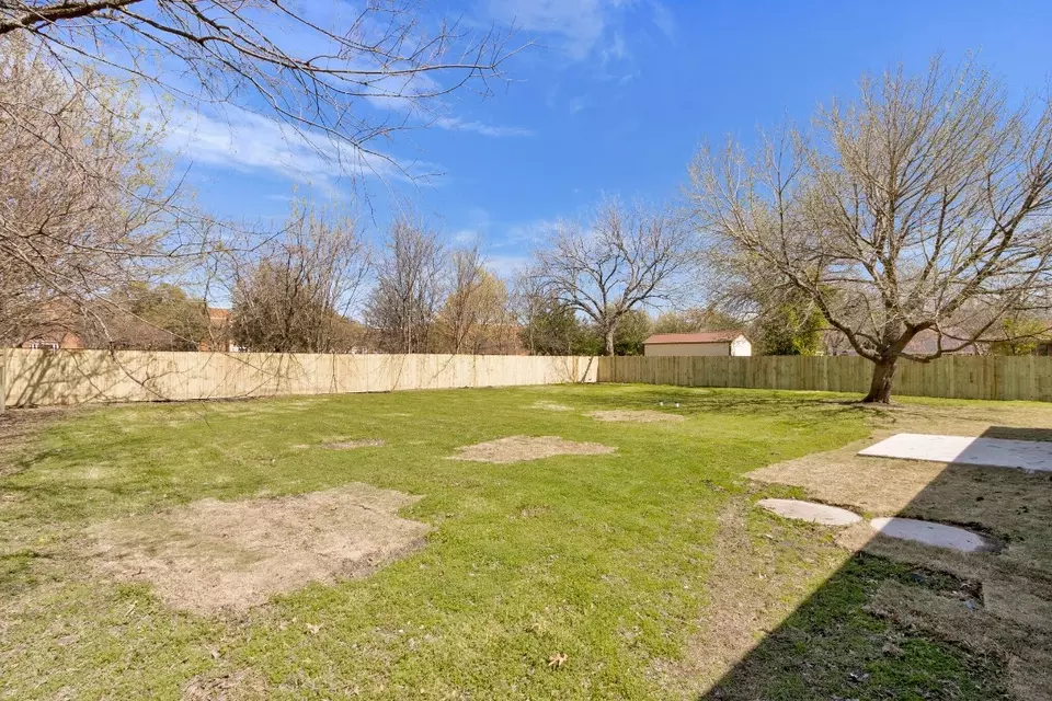 Exterior - 1908 Greenwood Rd, Mckinney, TX 75069 photo 7 of 7