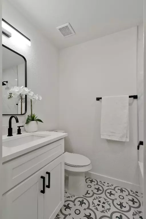 Bath - 1908 Greenwood Rd, Mckinney, TX 75069 photo 3 of 3