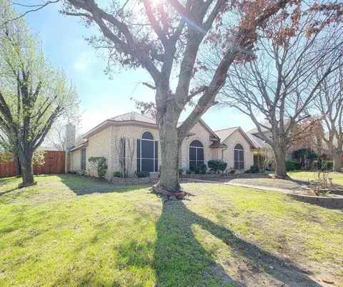 602 Copeland Dr, Cedar Hill, TX 75104