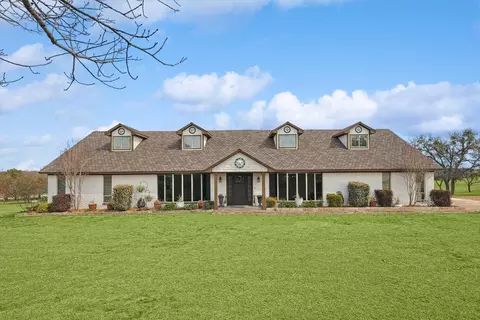6617 Eastview Dr, Sachse, TX 75048