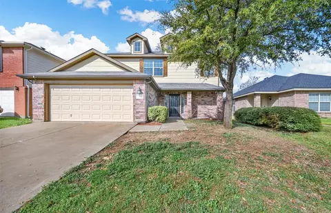 7105 Kickapoo Dr, Fort Worth, TX 76179
