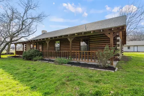 8196 Ben Day Murrin Rd N, Fort Worth, TX 76126