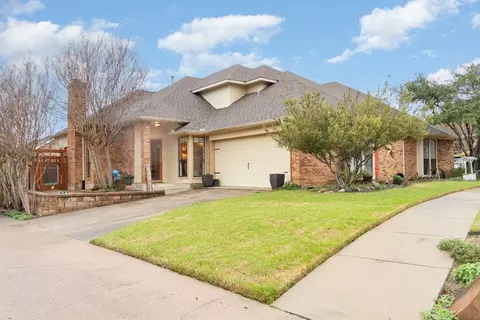 2801 Silverspring Rd, Carrollton, TX 75006