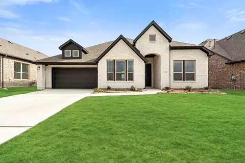 143 Red Cedar Ct, Balch Springs, TX 75181