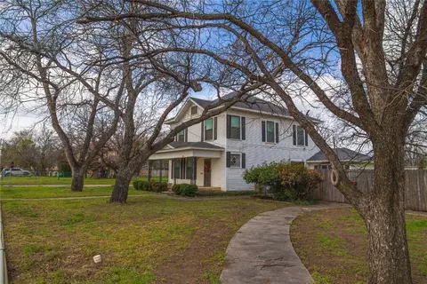 409 Melwood Ave, Brownwood, TX 76801