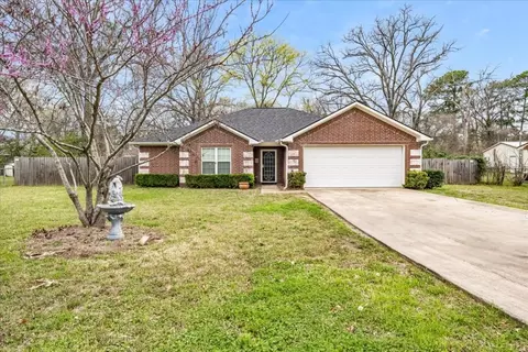 1101 Willow Springs Dr, Longview, TX 75604