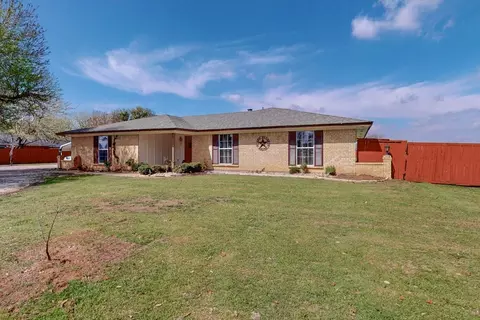 1620 Clark Rd, Crowley, TX 76036