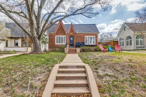 6930 Hammond Ave, Dallas, TX 75223
