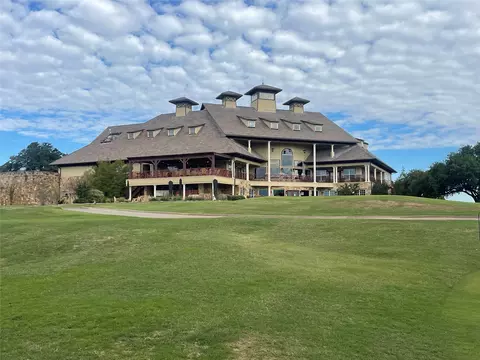 7414 Saint Augustine Dr, Cleburne, TX 76033 photo 17