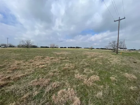 7414 Saint Augustine Dr, Cleburne, TX 76033 photo 5