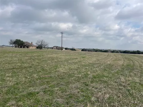 7414 Saint Augustine Dr, Cleburne, TX 76033 photo 10