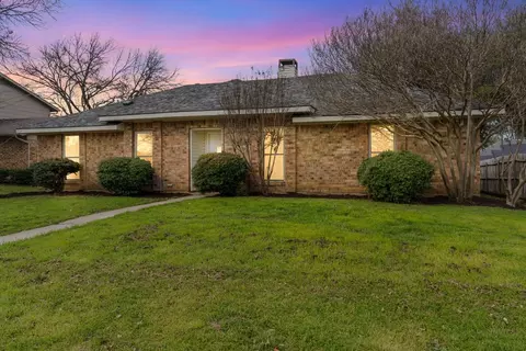 642 Santa Fe St, Lewisville, TX 75077