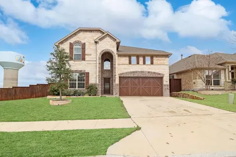 5501 Annie Creek Rd, Fort Worth, TX 76126