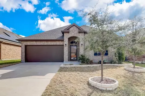 153 Wagon Wheel Dr, Waxahachie, TX 75167