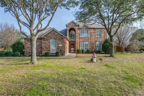 207 Golden Meadow Dr, Shady Shores, TX 76208