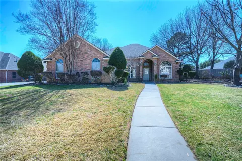 9112 Hialeah Cir N, North Richland Hills, TX 76182