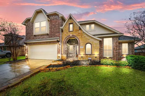 9108 Wellington Dr, Little Elm, TX 75068