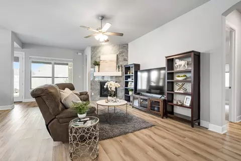 Living - 1808 Stonewall Rd, Argyle, TX 76226 photo 1 of 2